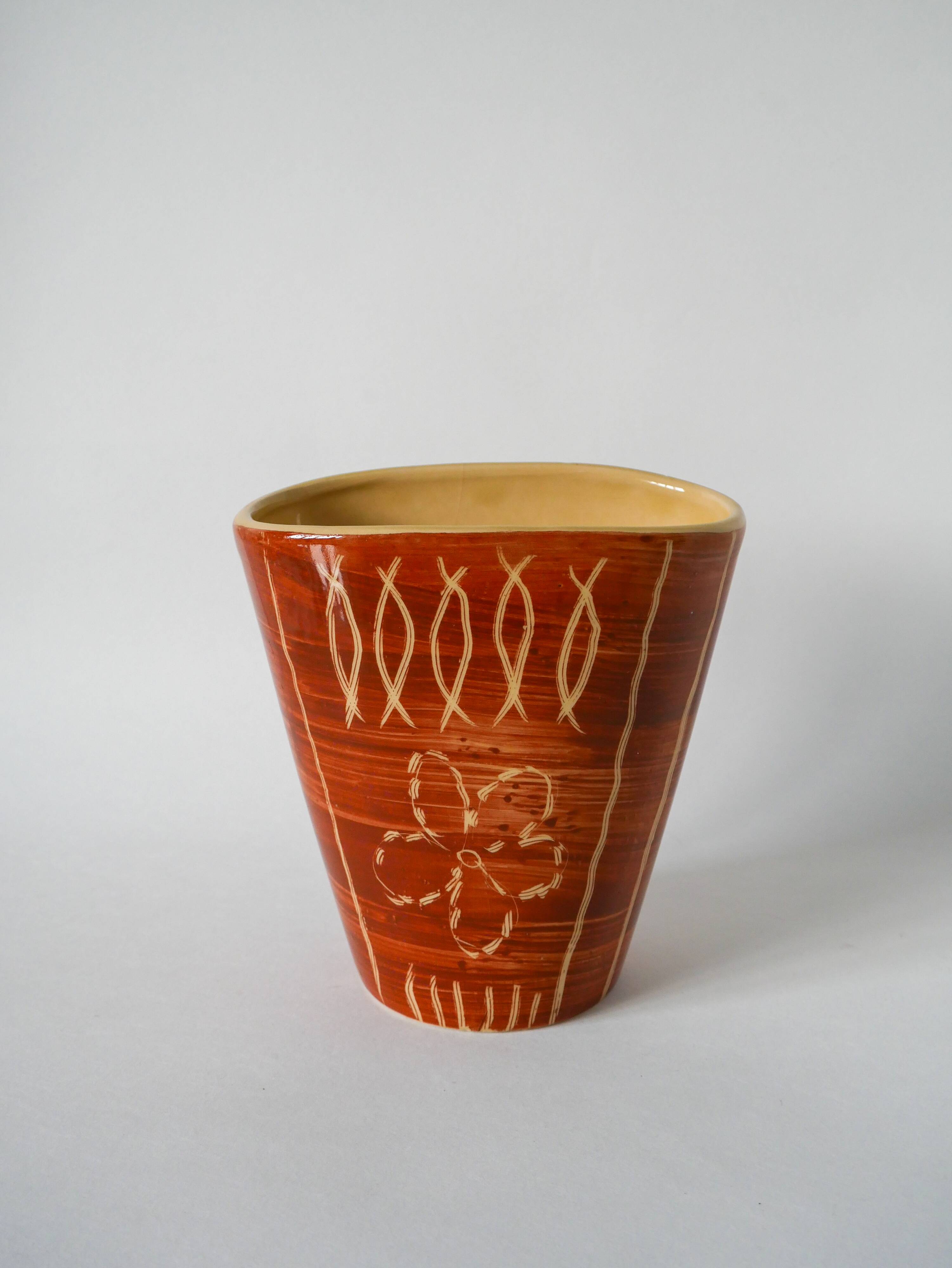 Patterned beige and brown ceramic vase, numbered 1970