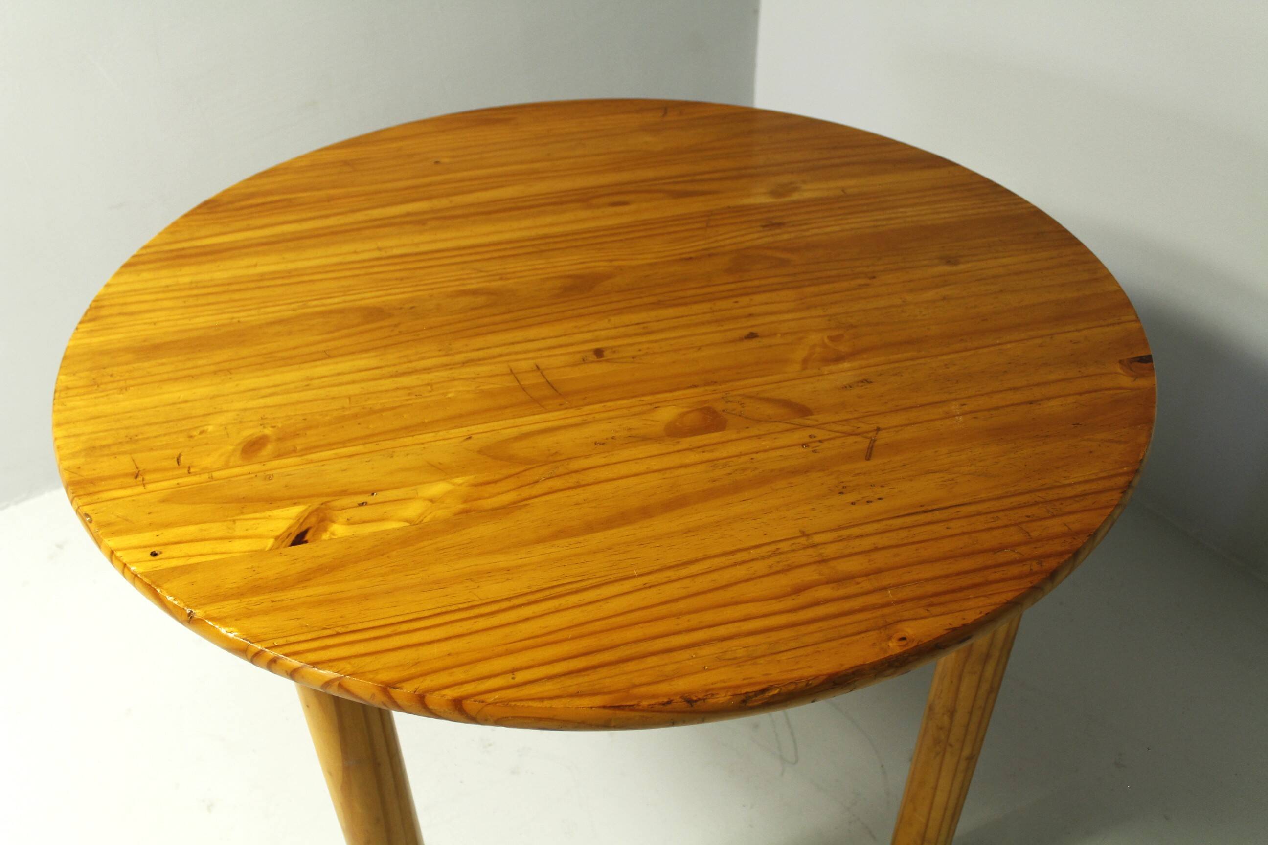 Scandinavian Round Pine Dining Table, 1970s