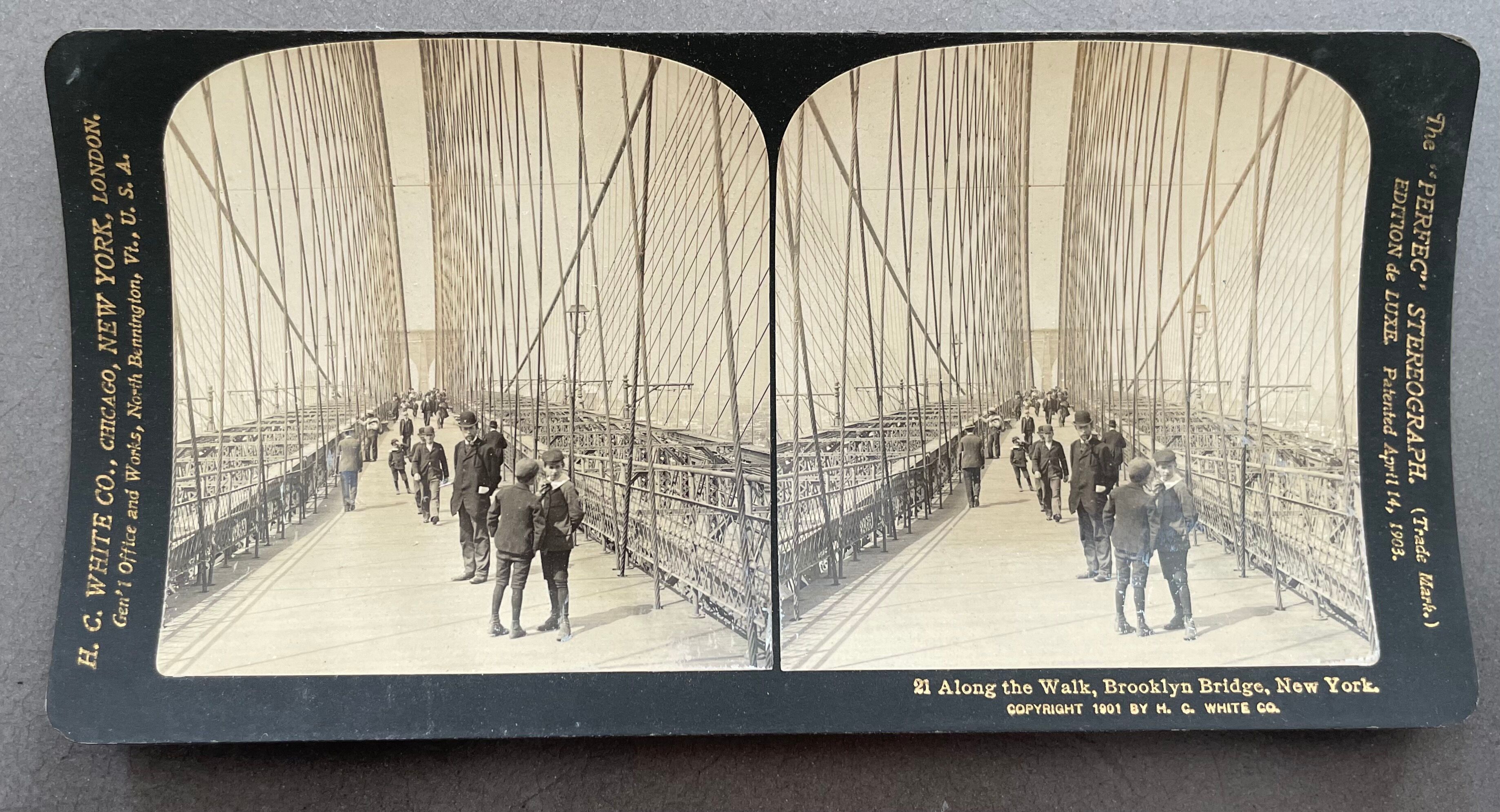 Old photography stereo, stereograph, luxury albumine 1903 Brooklyn Bridge, New York