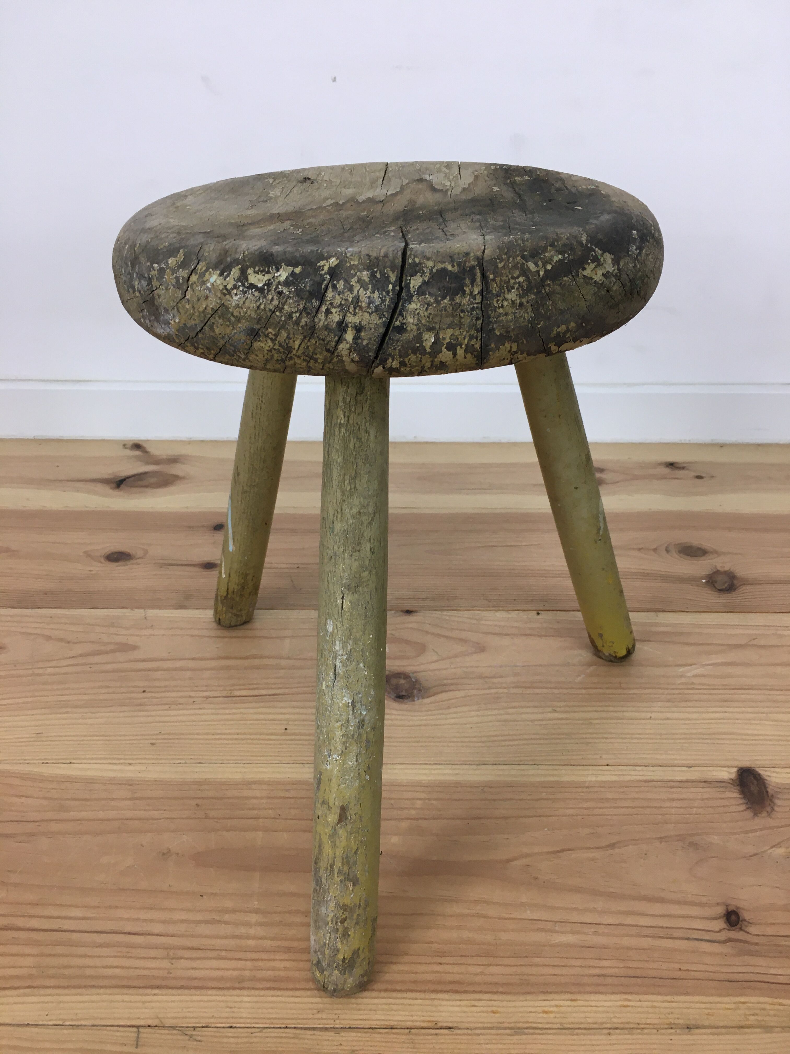 Tabouret berger tripode, bois