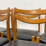 6 Scandinavian chairs in wood and black leatherette