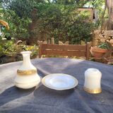 Night service in opaline Miniature dinette