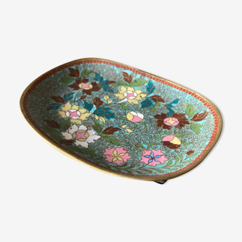 Vide-poche en cuivre et émaux cloisonnés polychromes. Travail chinois des années 1900.