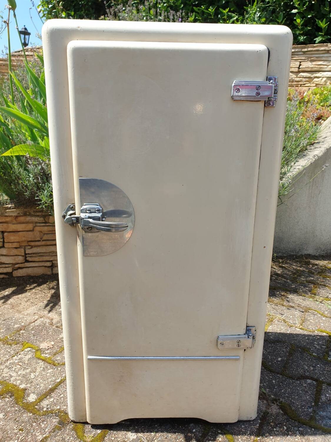 Vintage ice cream parlor