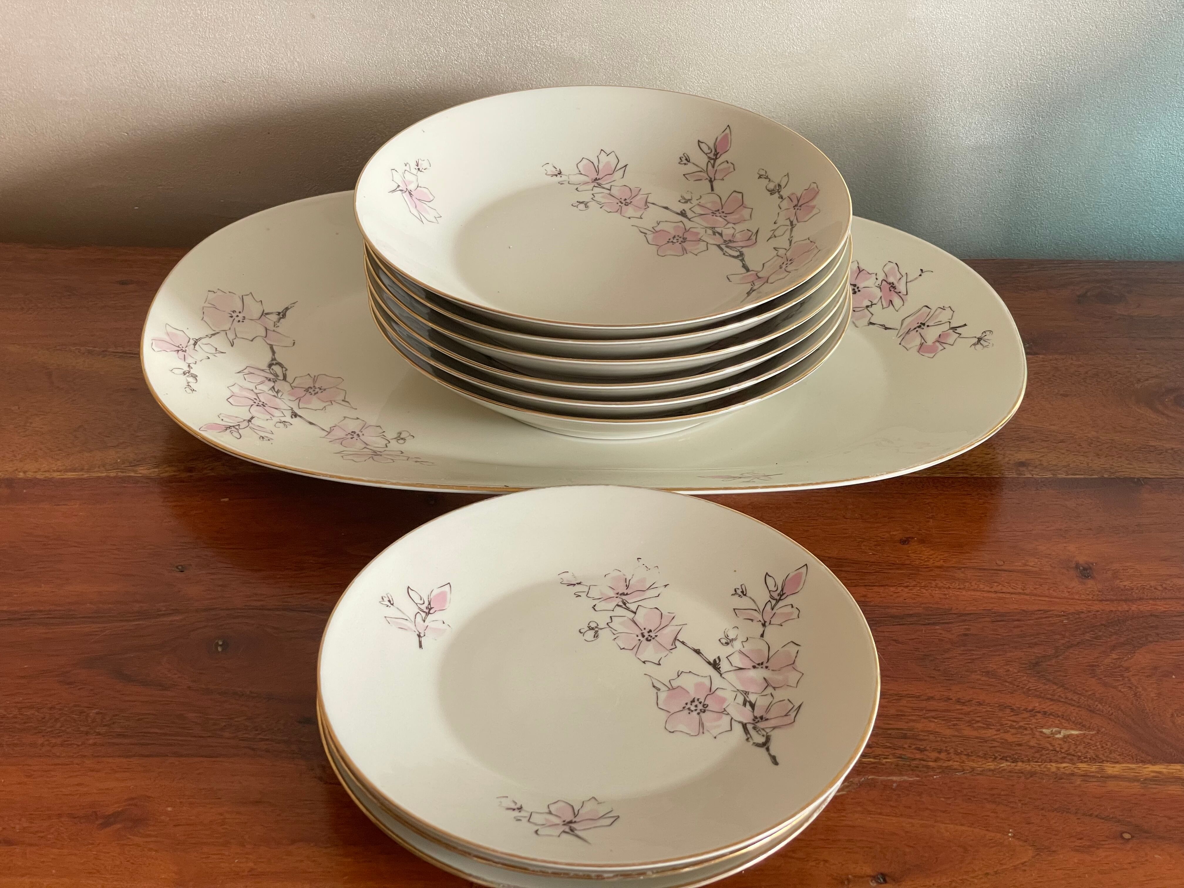 Hollow plates and flat cherry trees Stelmann