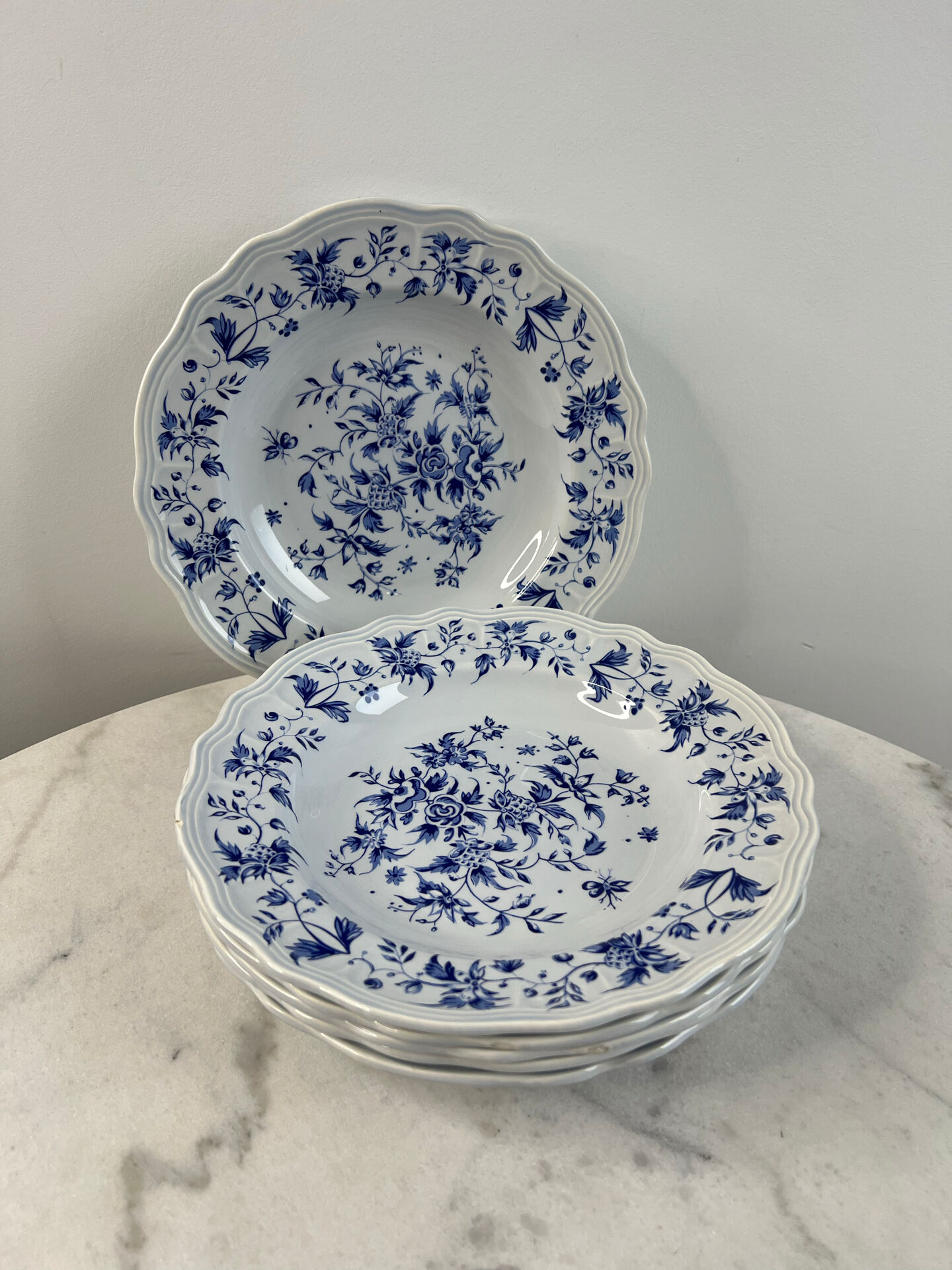 Set of 6 deep plates Salins Royal France with blue floral decoration.