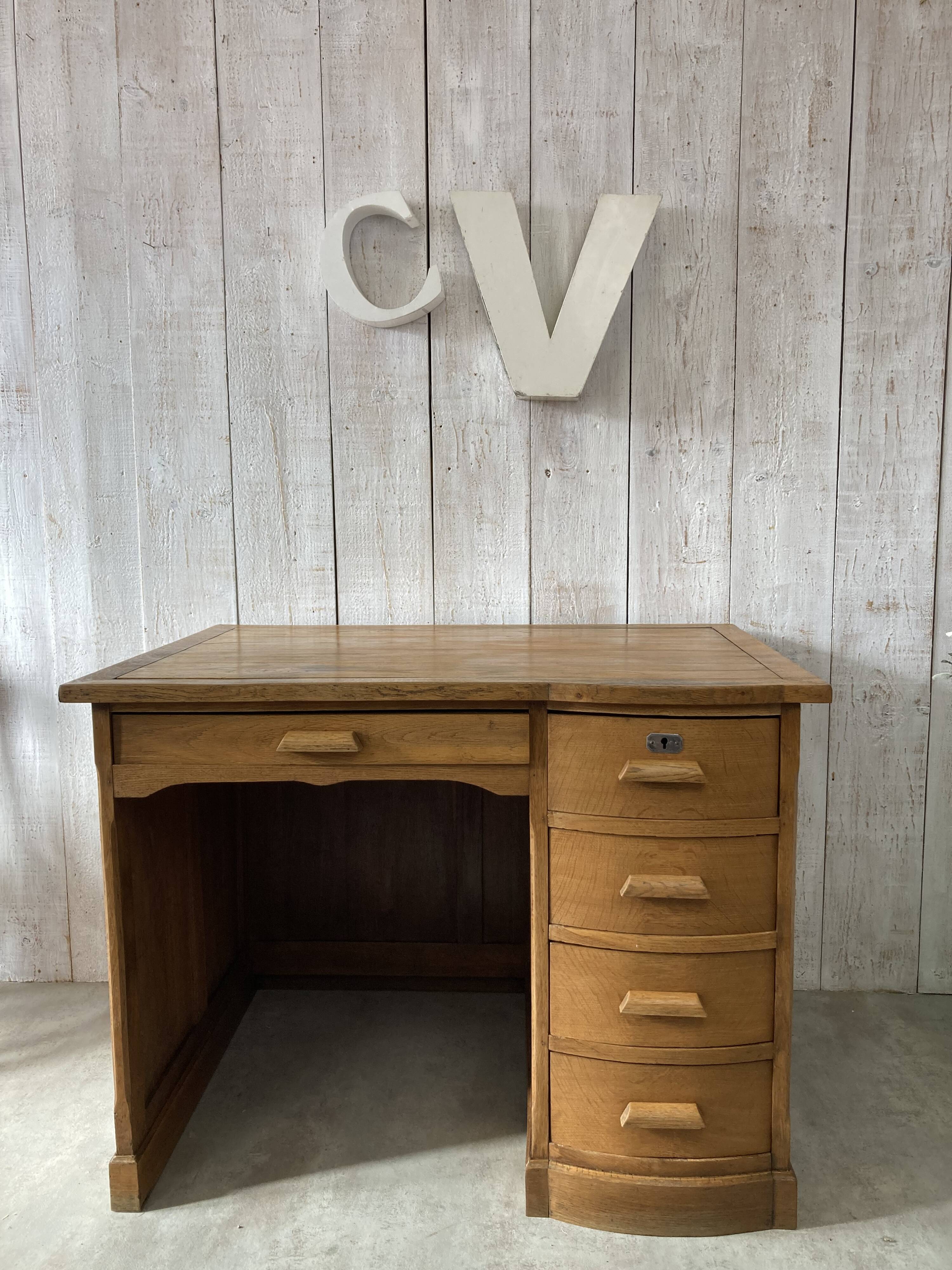 Bureau vintage
