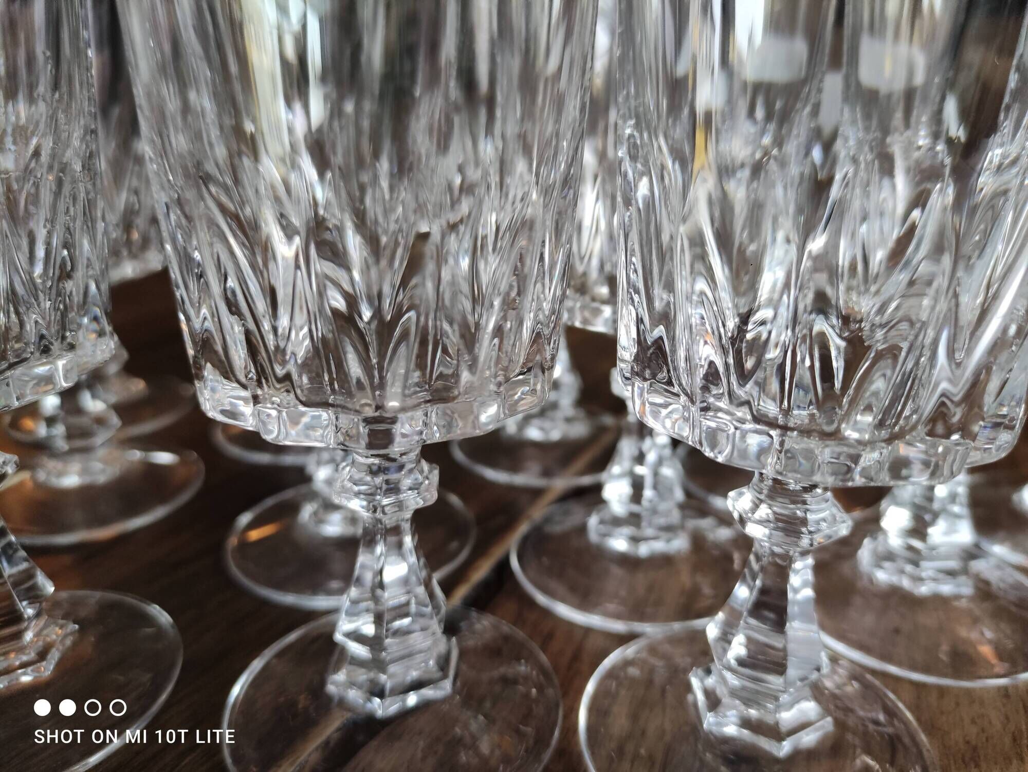 Set of 12 vintage wine glasses in chiseled crystal