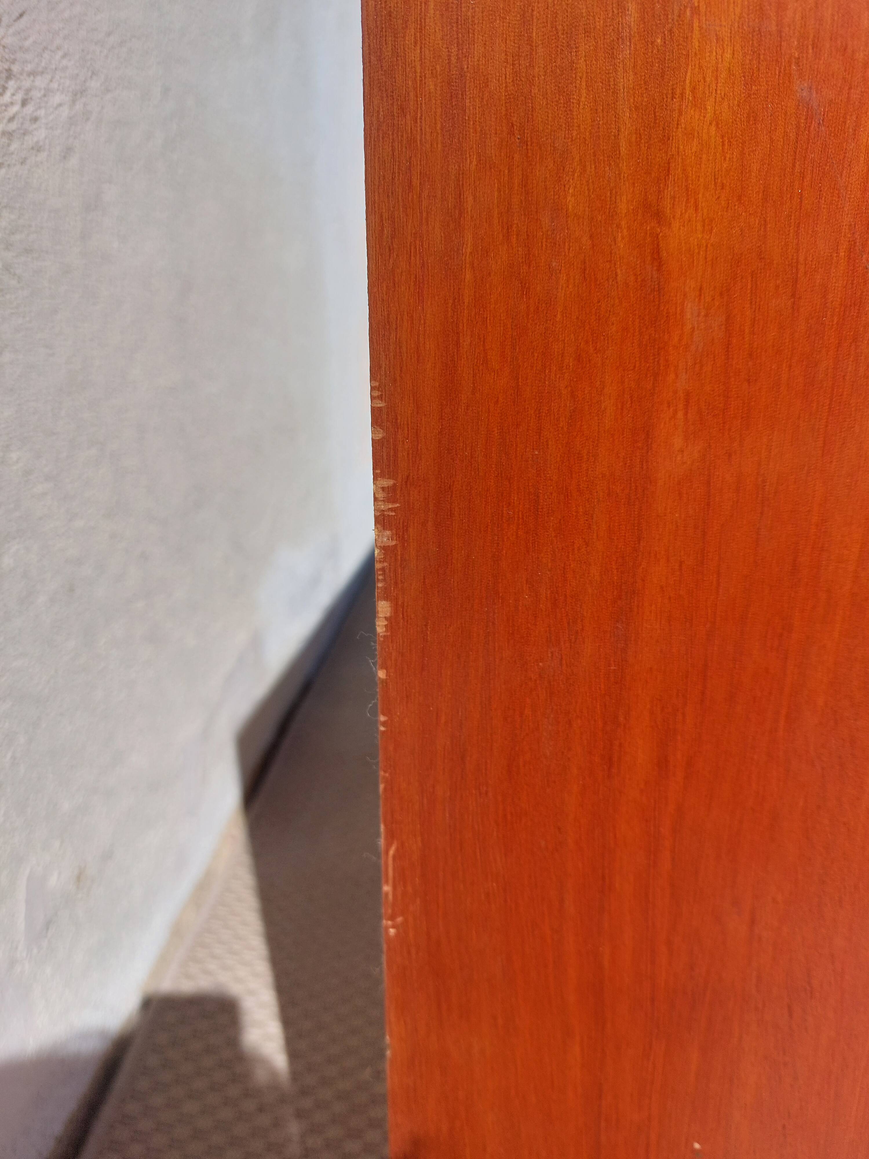 Scandinavian style commode