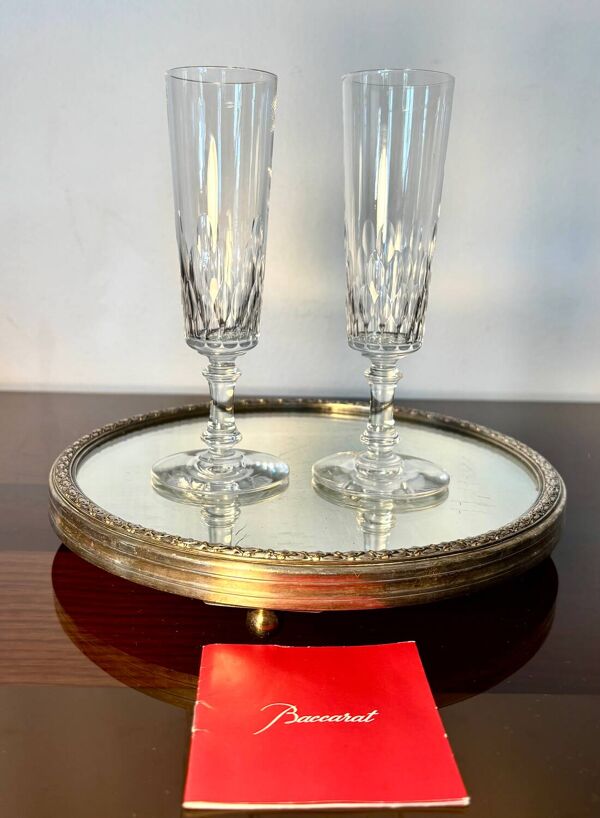 2 verres à champagne Baccarat m. Richelieu