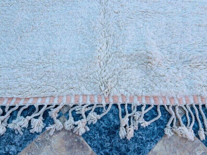 Traditional handmade Berber carpet mrirt size 200 x 300 cm