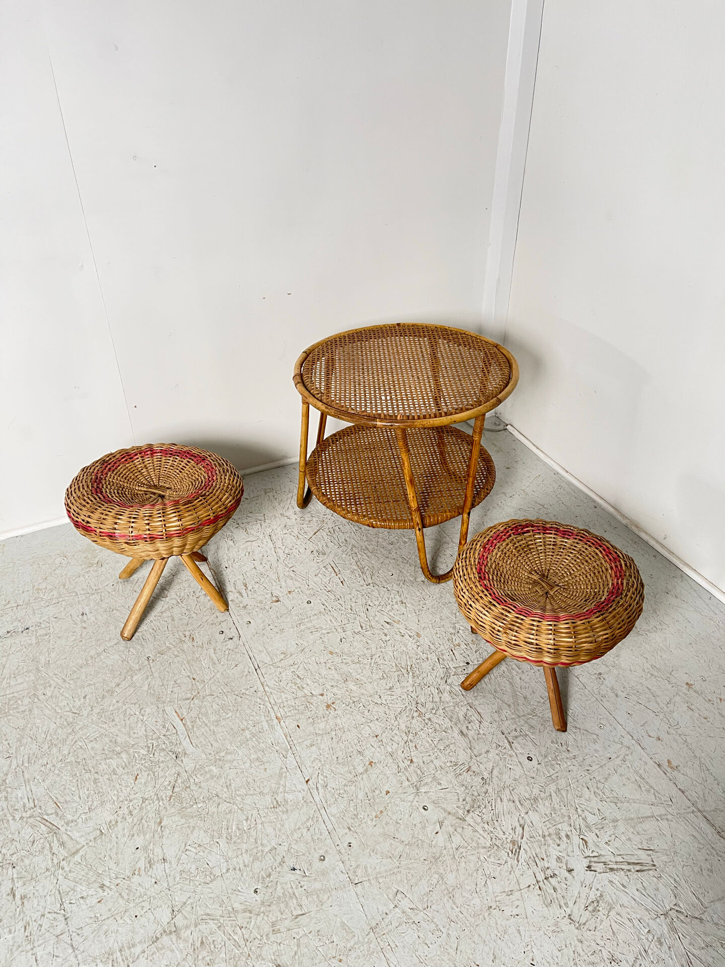 Table basse en rotin 1960