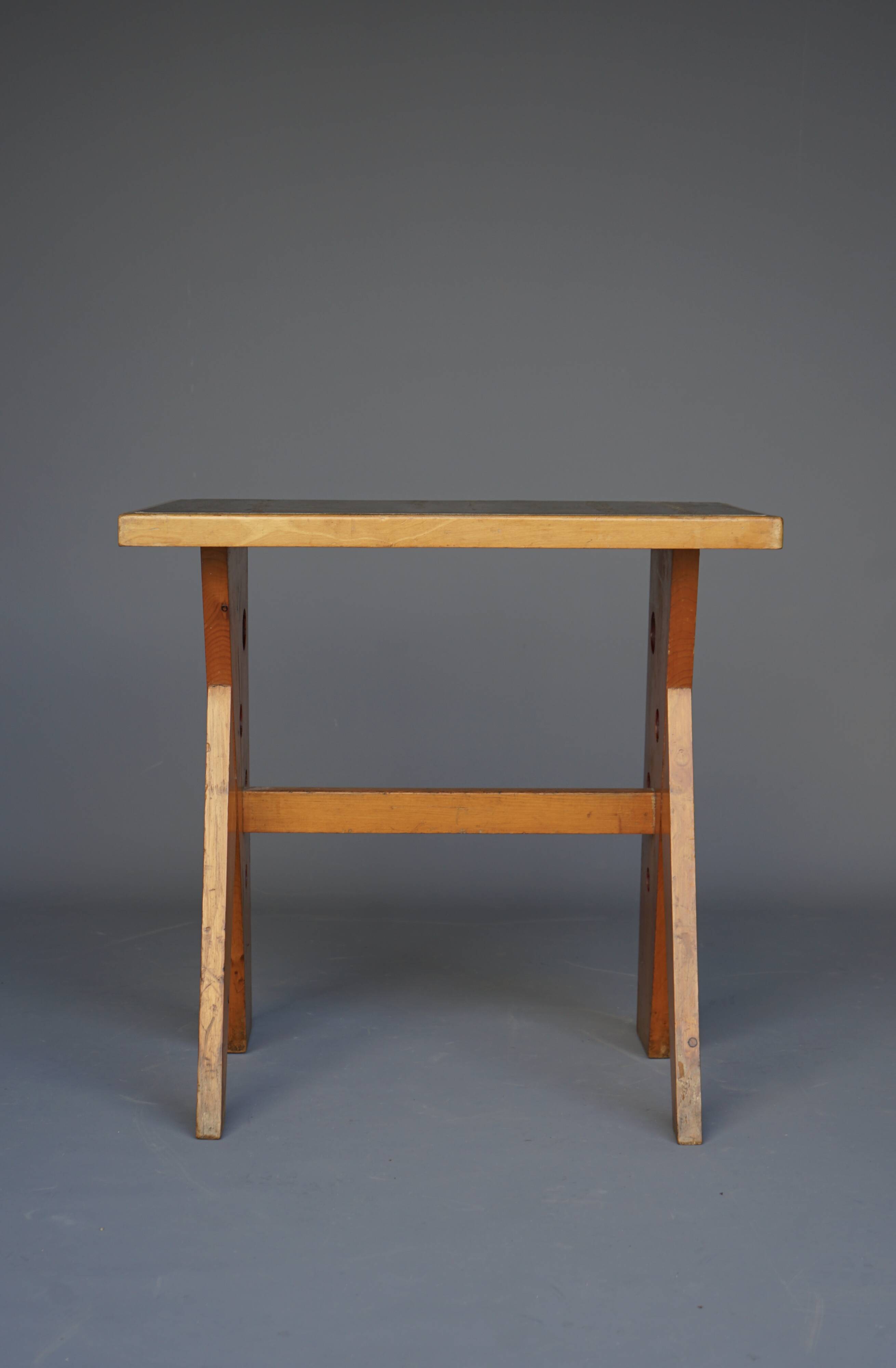 Petit bureau français vintage, années 1950