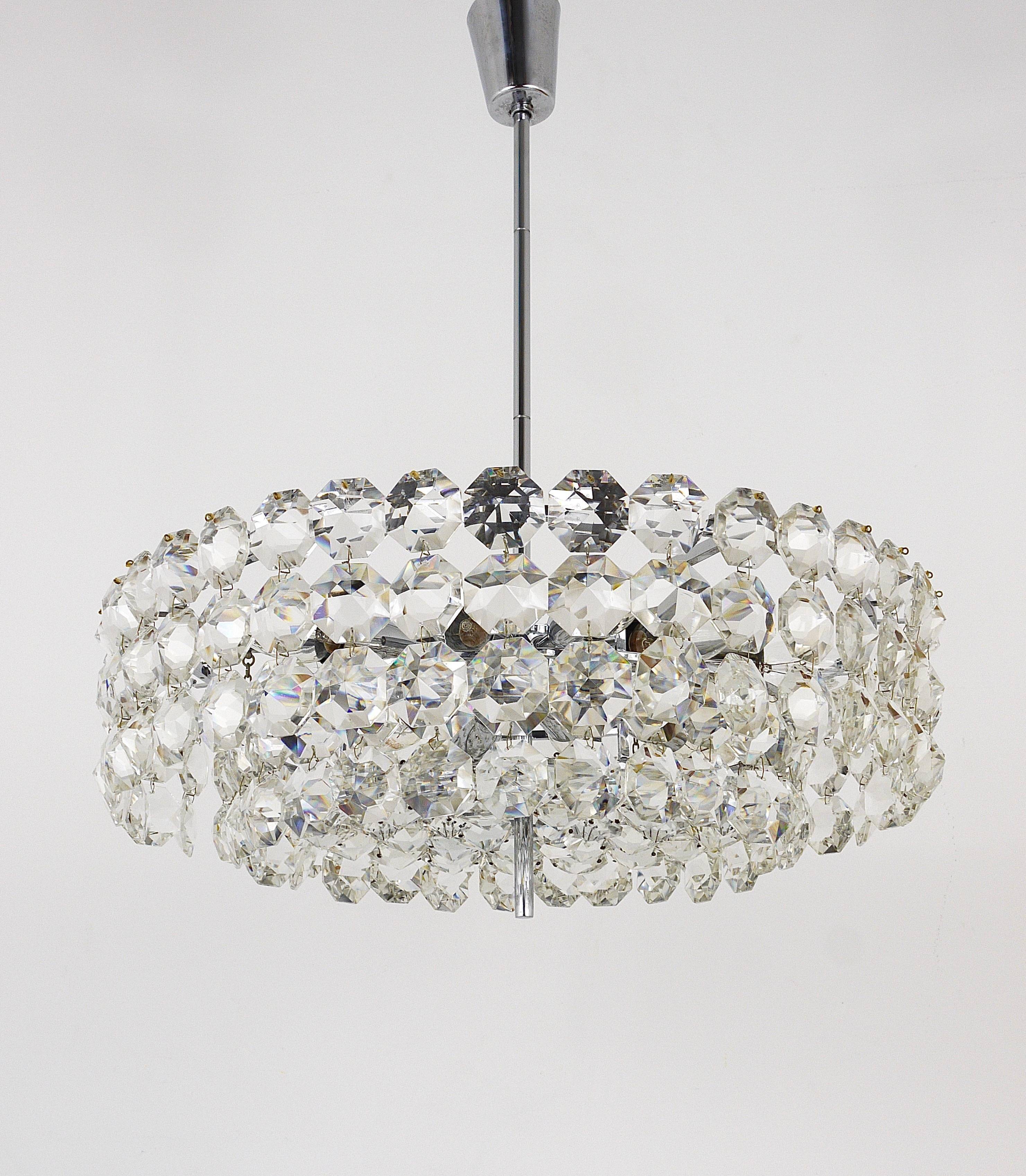 Grand lustre en laiton nickelé Bakalowits avec cristaux en diamant, Autriche, 1950