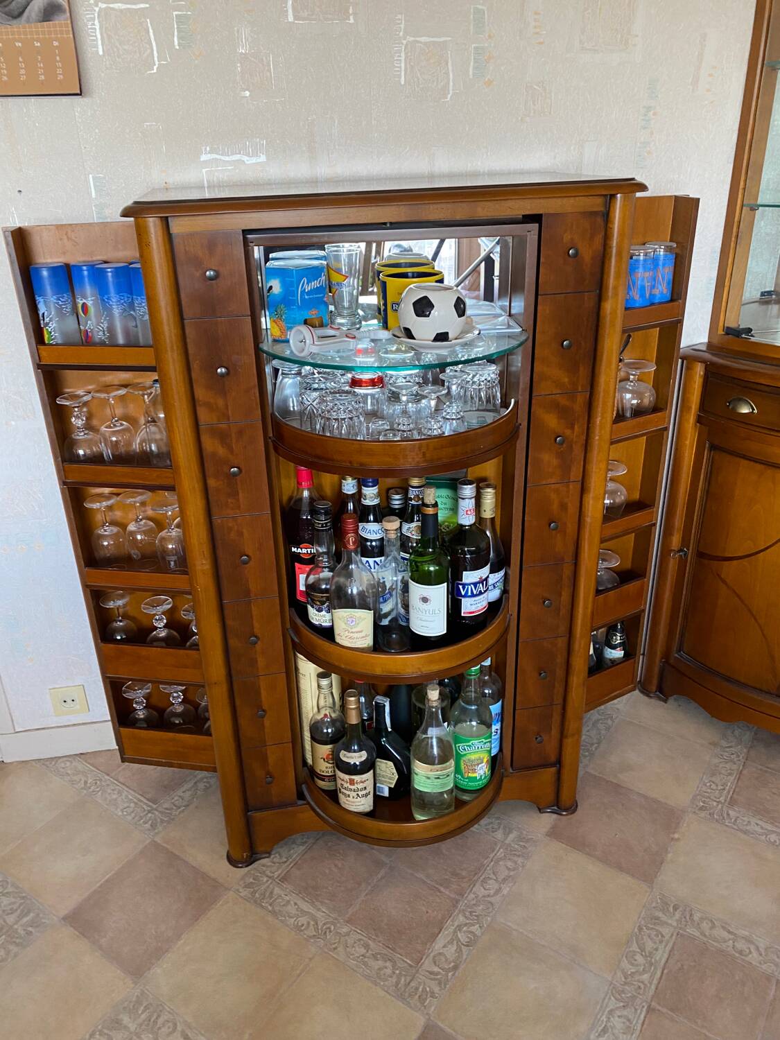 Set: bar and corner unit in solid cherry