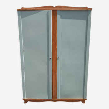 Armoire vintage