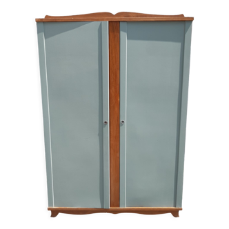Armoire vintage