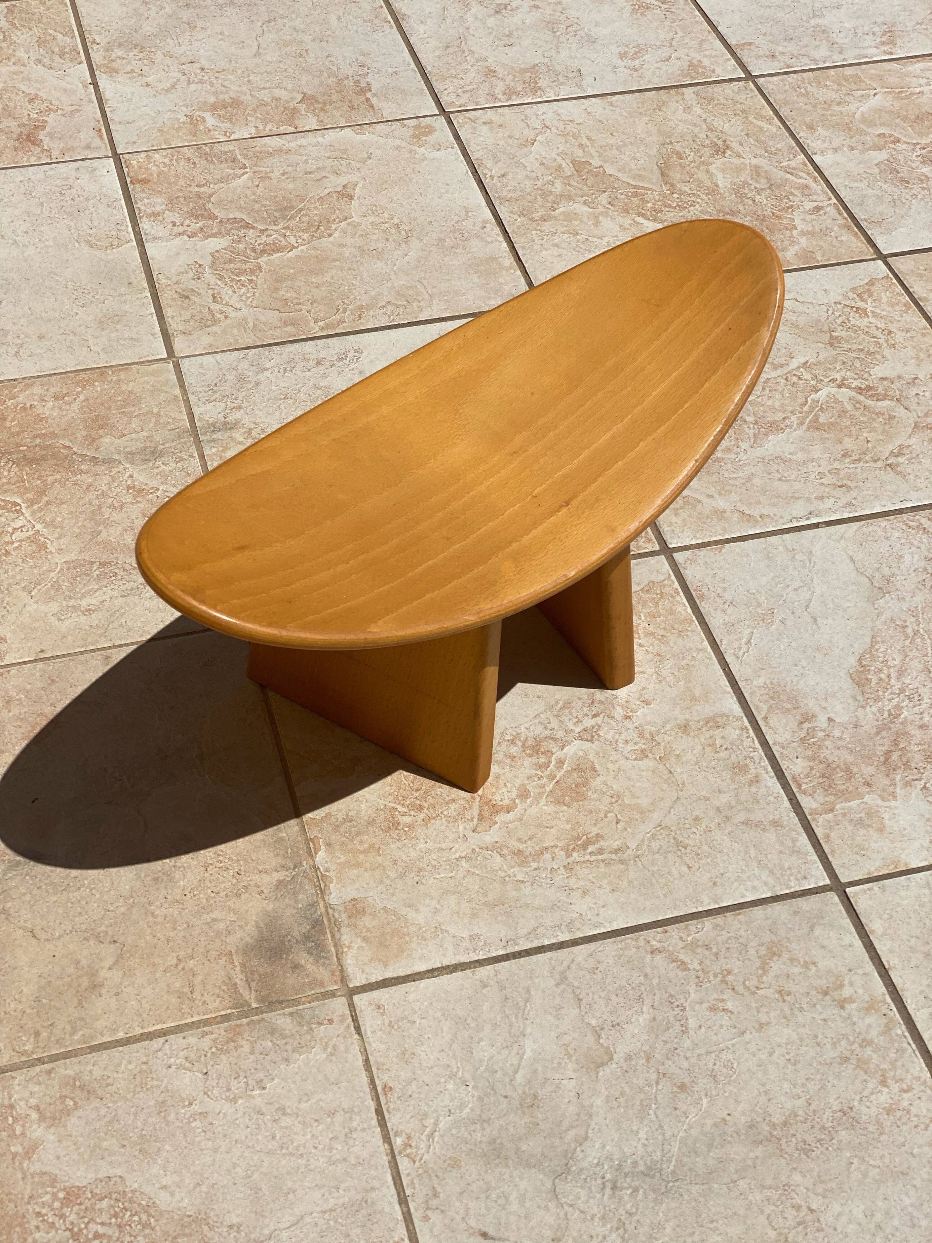 Stool The Shoggi created by designer Alain Gaubert