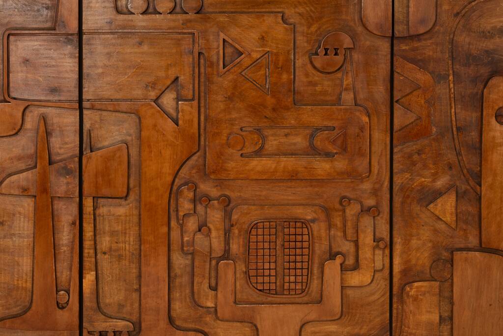 Victory of Segonzac. Triptych panel in carved wood. Contemporary.