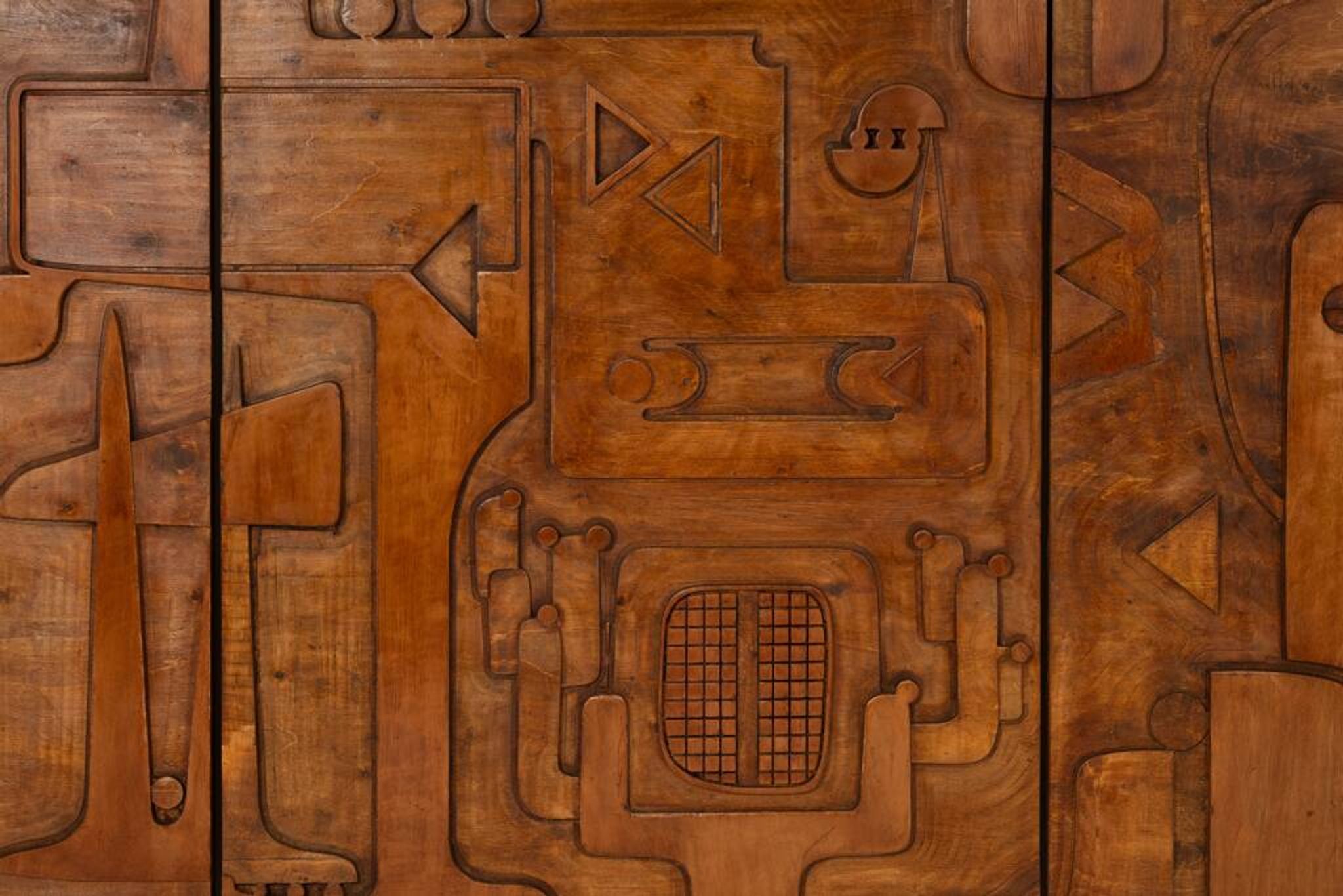 Victoire de Segonzac. Panneau triptyque en bois sculpté. Contemporain
