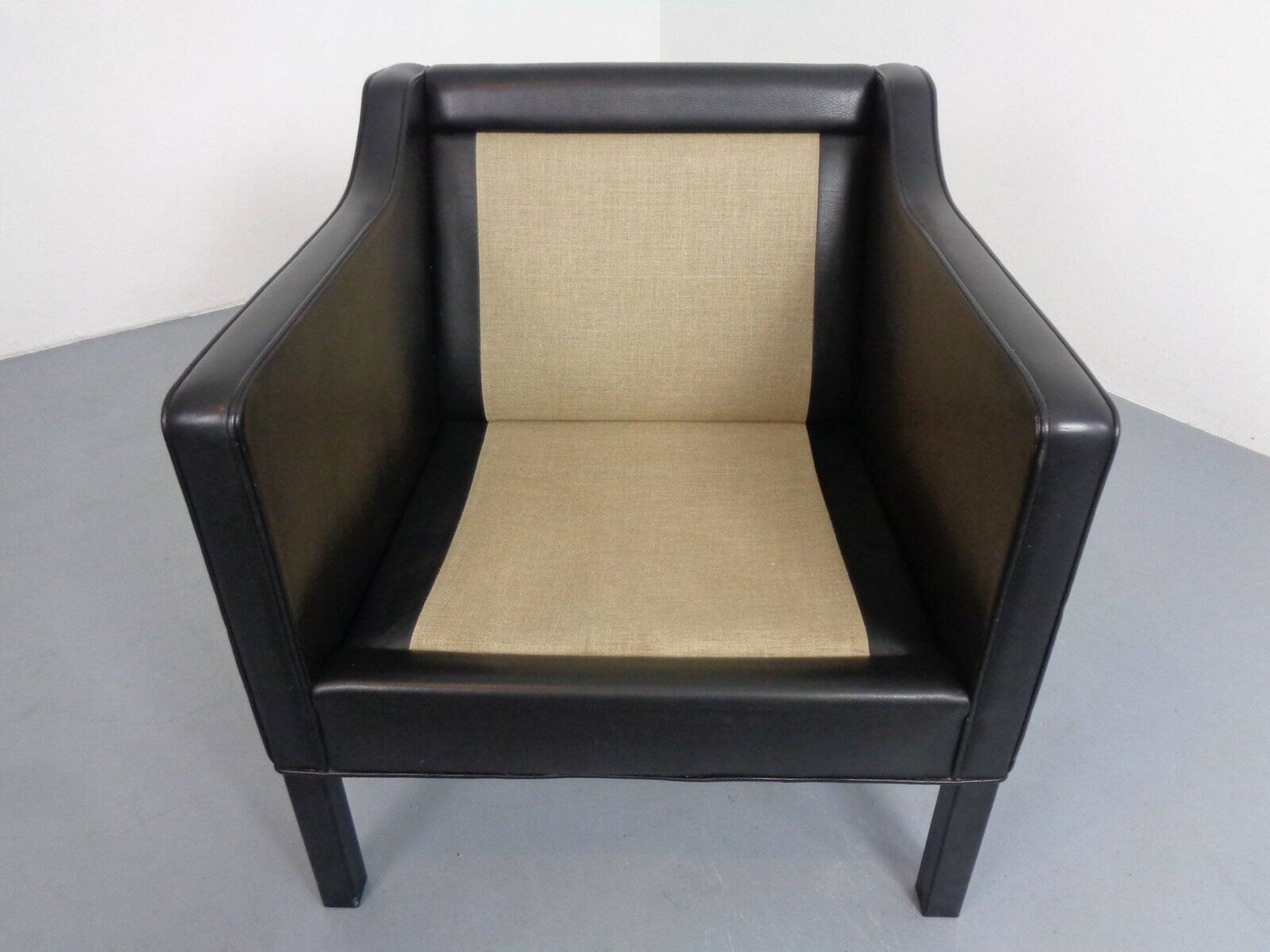 2321 Leather Armchair by Børge Mogensen for AS Fredericia Stolefabrik, Denmark, 1960s