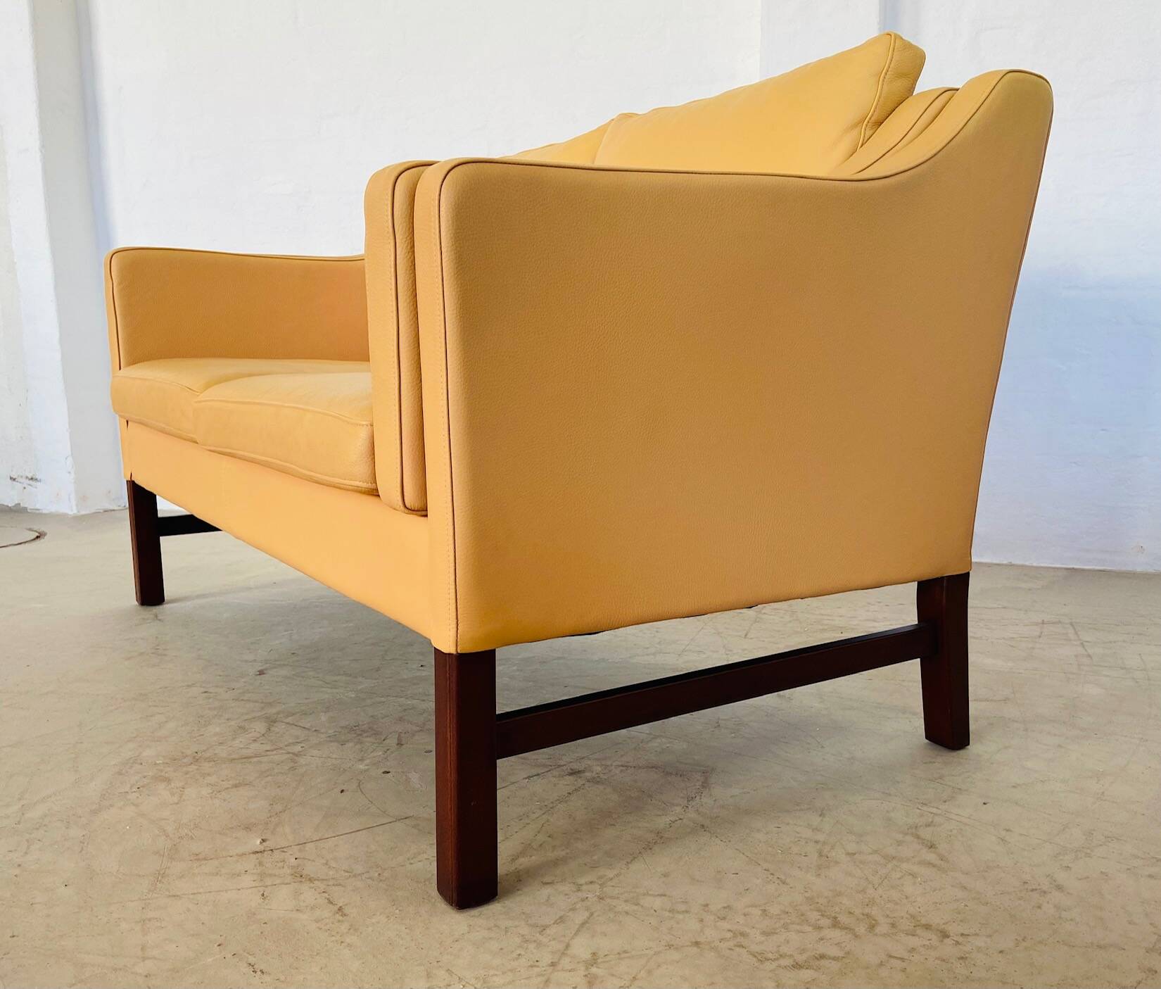 VINTAGE DANISH RETRO SKIPPER 2 PERSON SOFA IN BUTTERMILK LEATHER