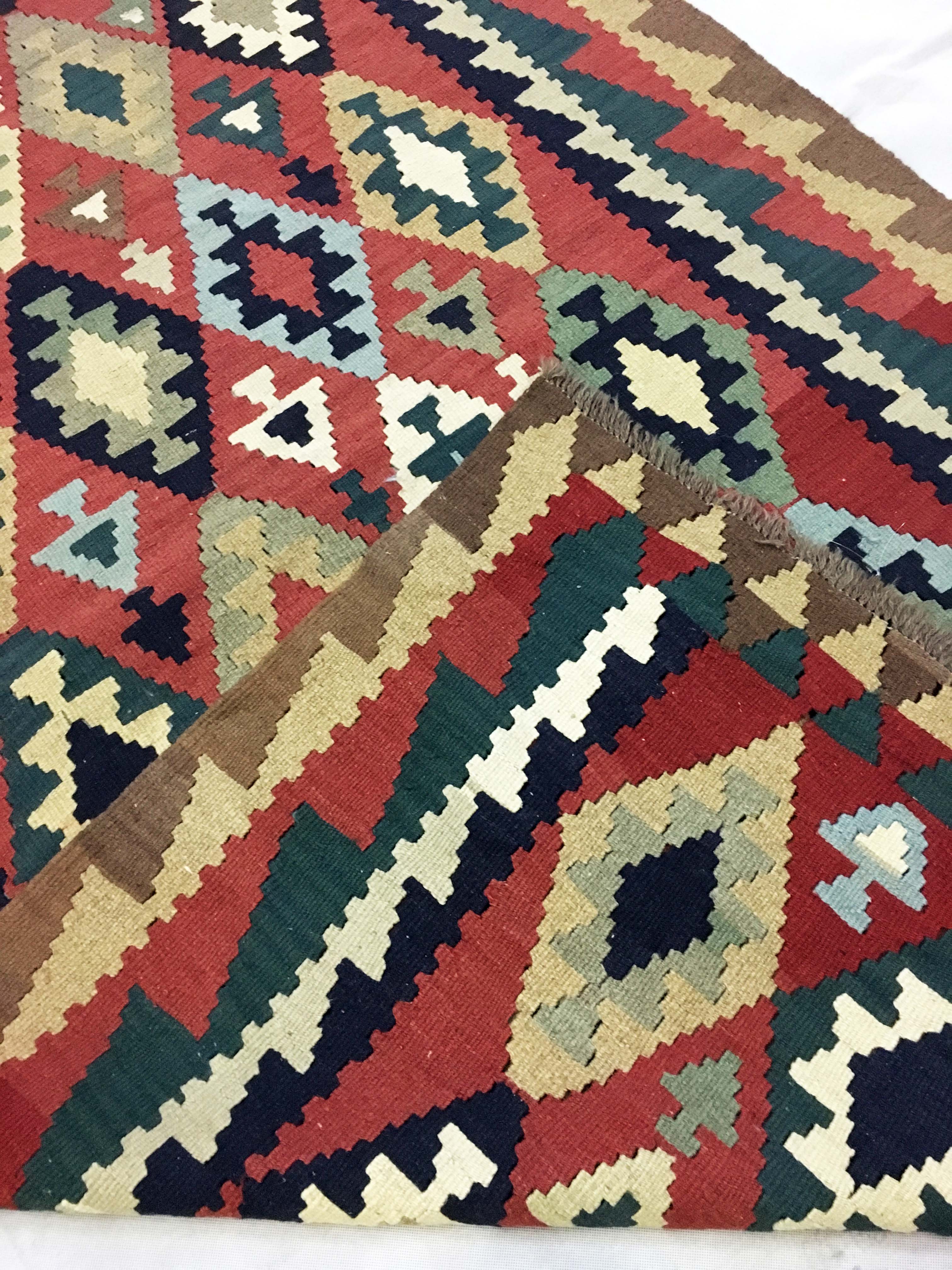 Splendid carpet woven Persian: Kilim Gashqai 250 x 147 cm - Iran - around 1970