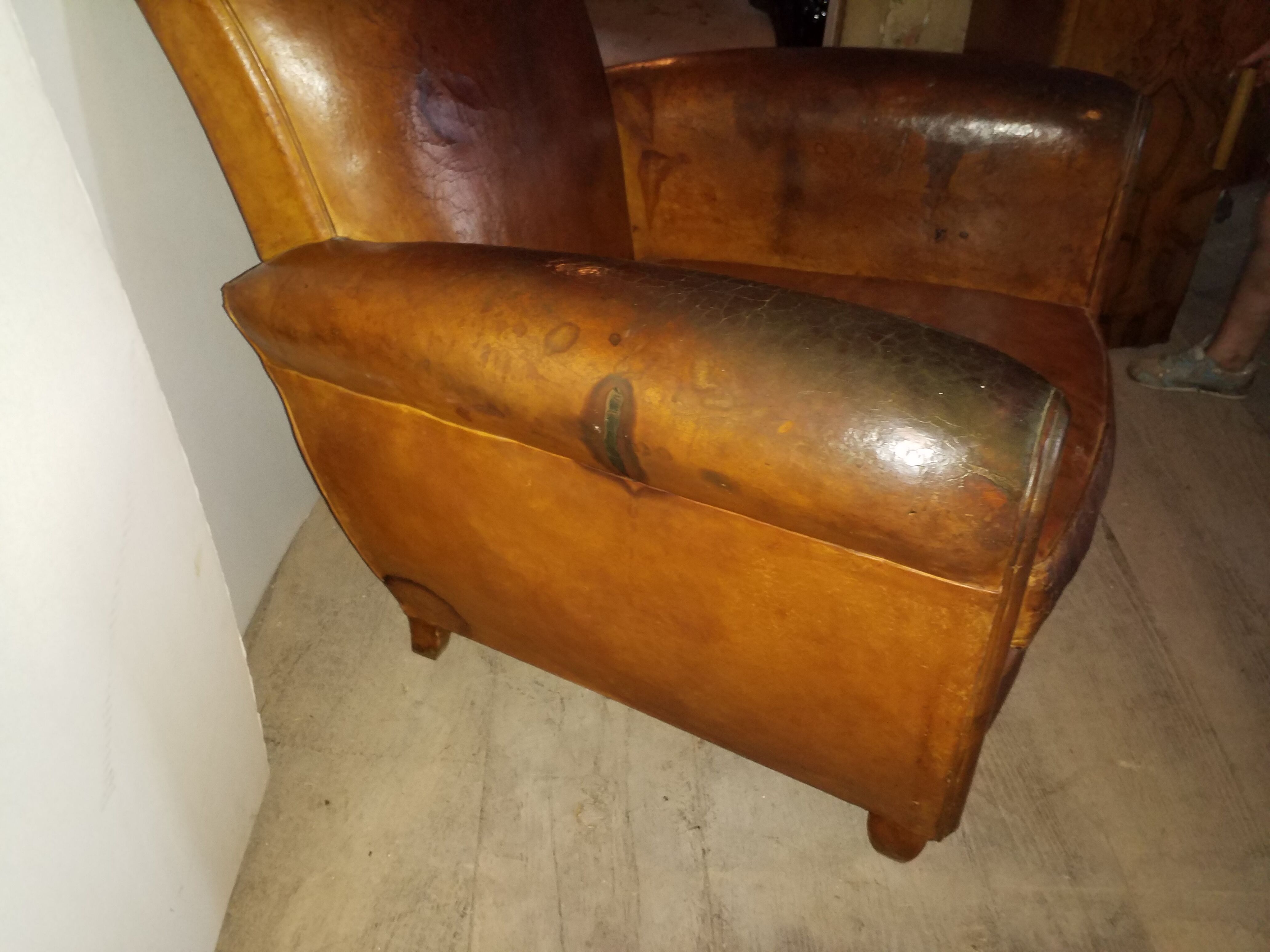 Leather club chair