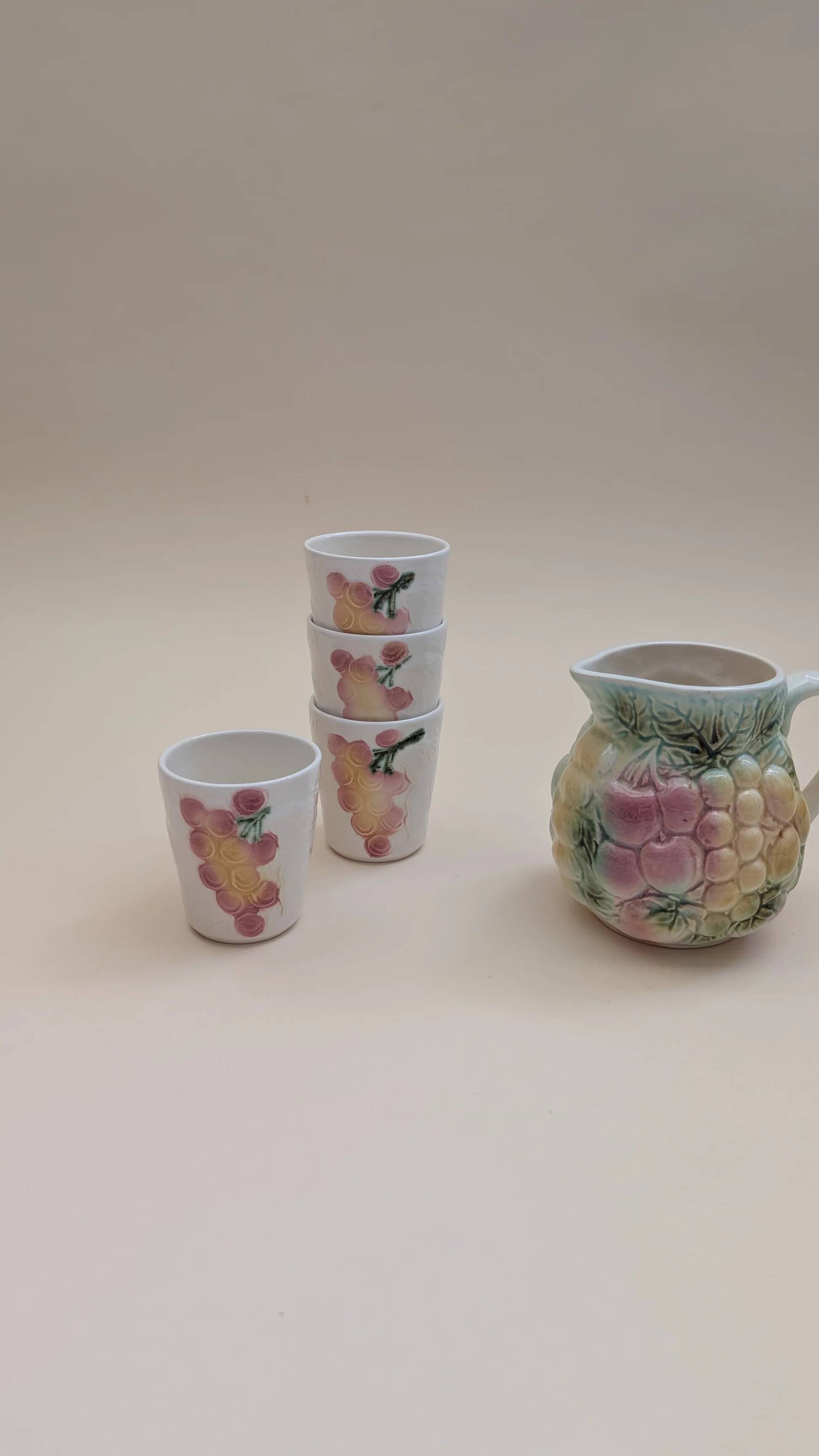 Pitcher and its 4 glasses