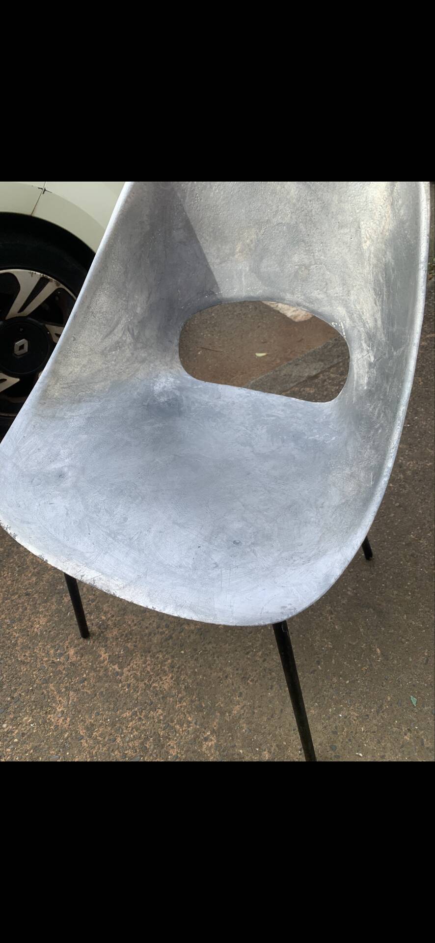 Quatre chaises 1953 modèle Tonneau design Pierre Guariche Co