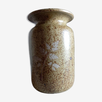 Pyrite sandstone vase with leaf decoration, Vallauris unsigned, 1970