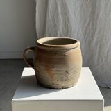 Large stoneware pot with ribbed handle H16