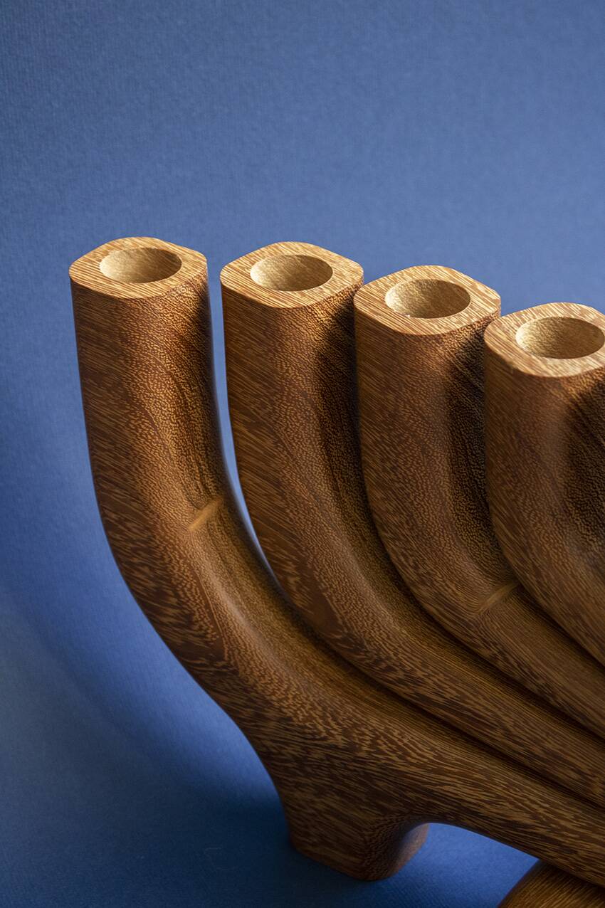 Wooden candle holder - Candelabro Paloma