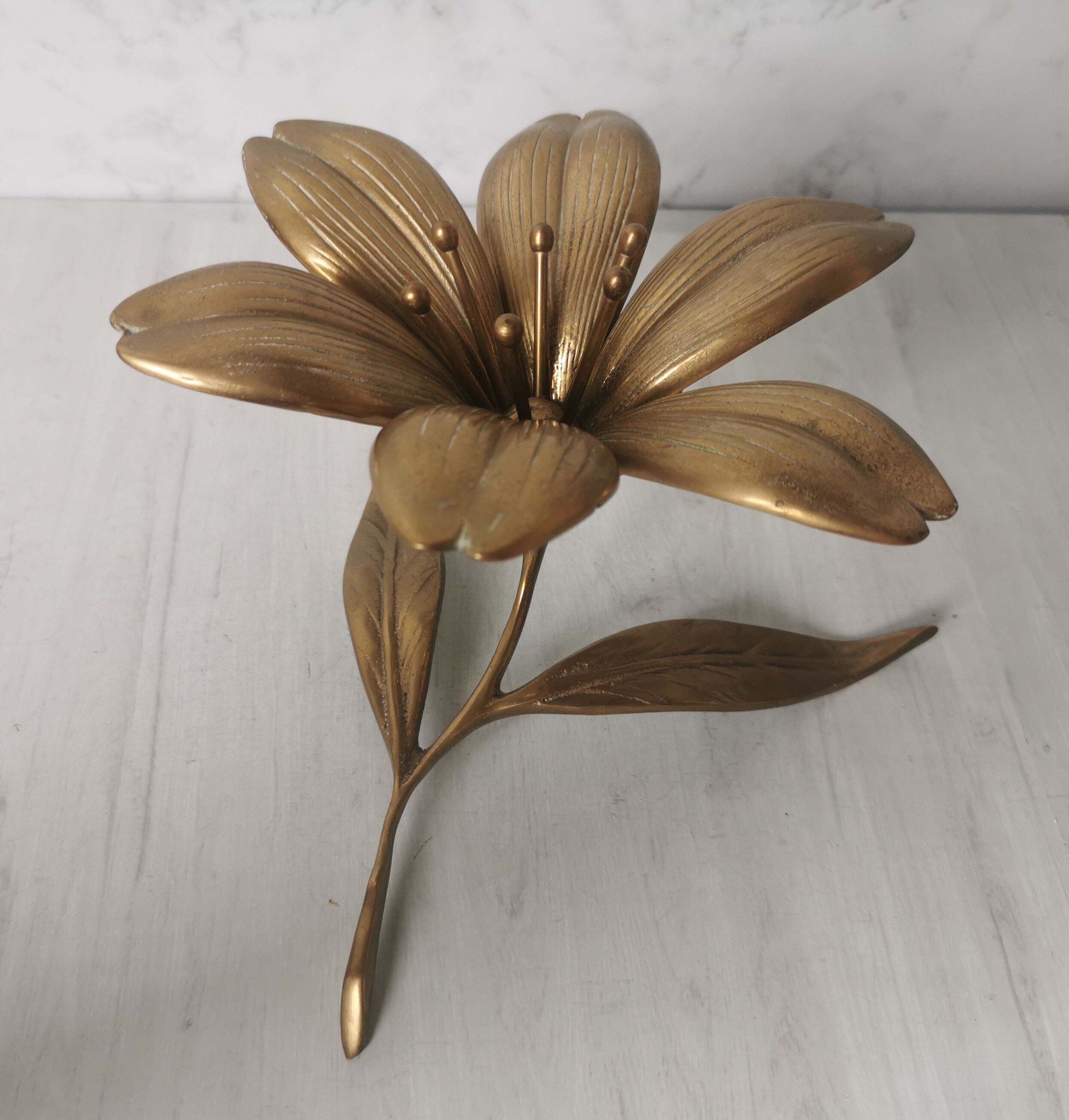 Brass ashtray fleur de lys with petals