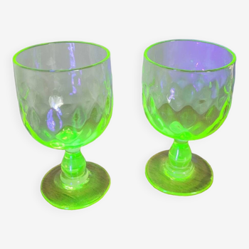 Uraline stemware