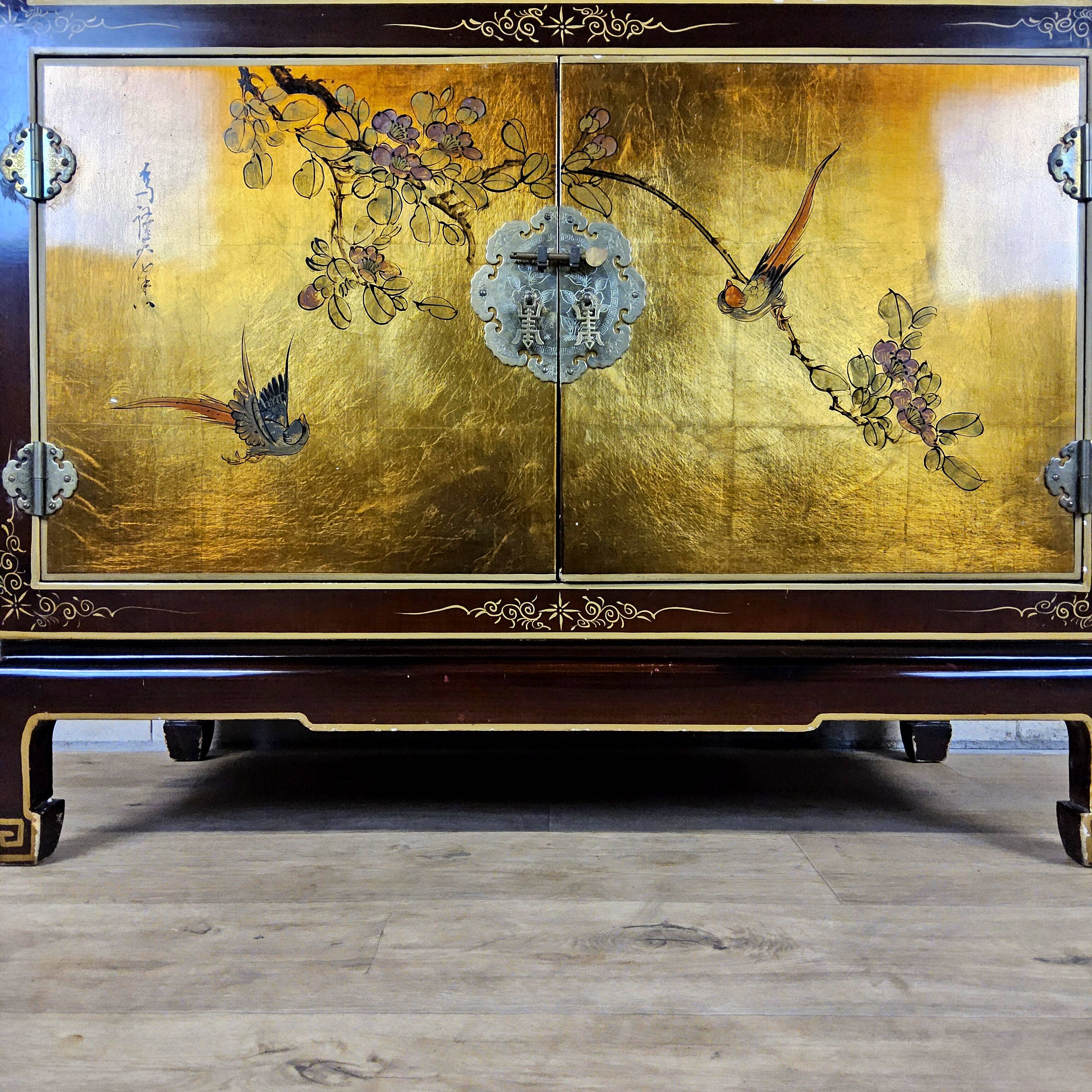 Vintage Chinese cabinet gold leaf / flowers and birds / bohemian