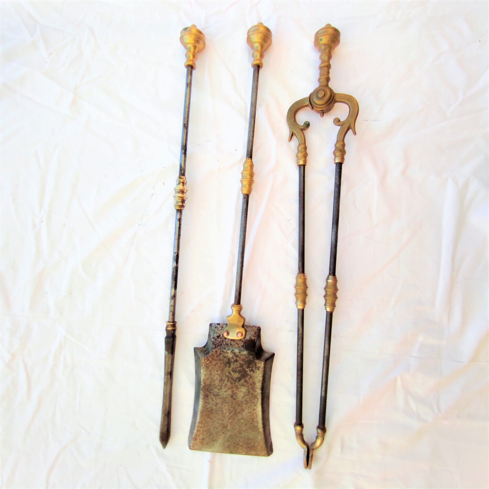 CHIMNEY ACCESSORY : CLAMP / SHOVEL / PICK in iron and brass 1 set of 3 pieces