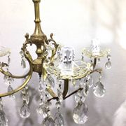 5-light chandelier in brass and tassels