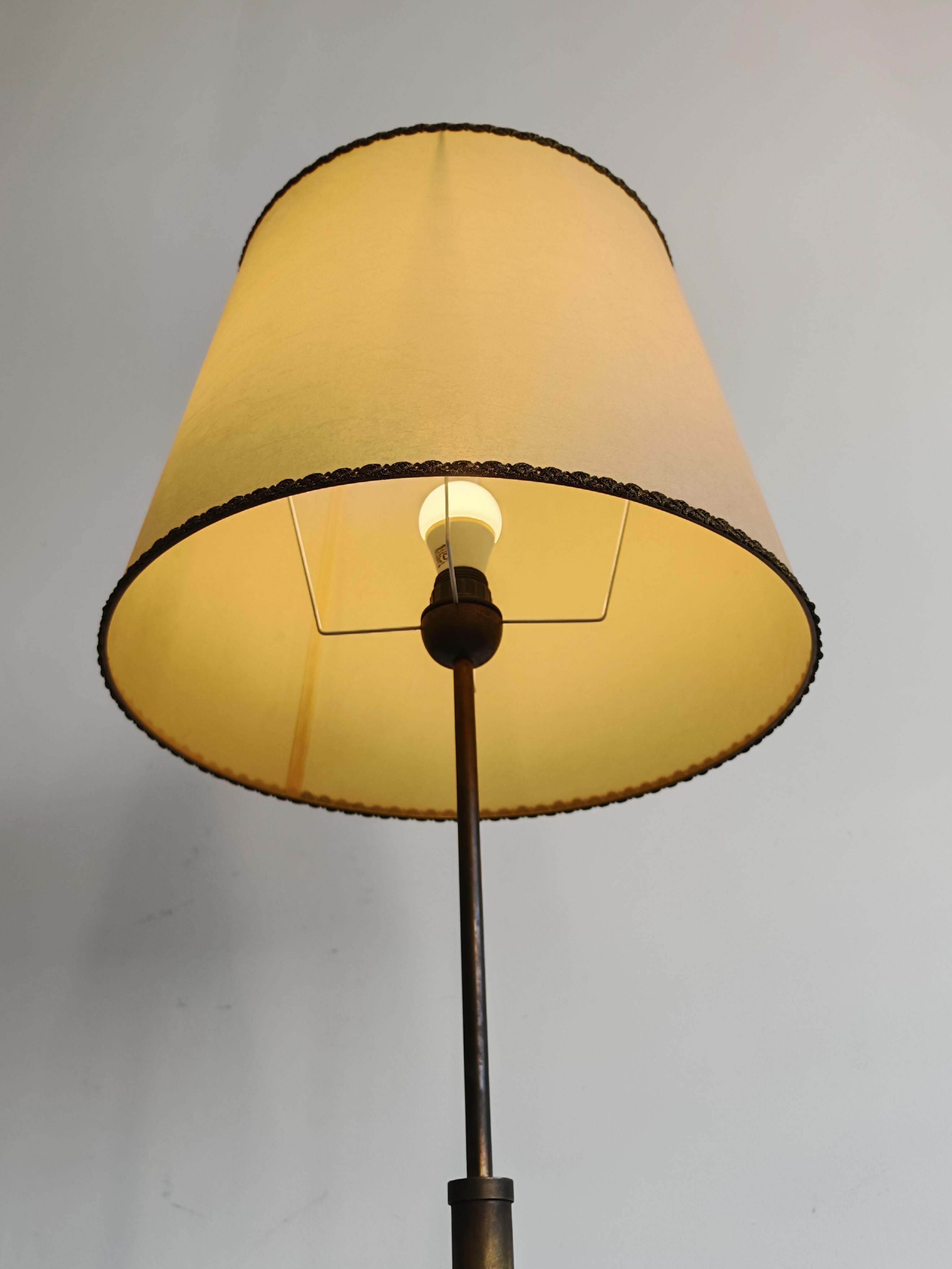 Late Art Deco floor lamp in bronze, 1940s.