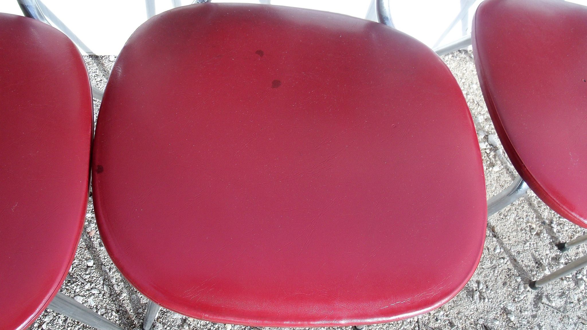 Set of 5 chairs the lag Soudexvinyl 1970 in leatherette Burgundy