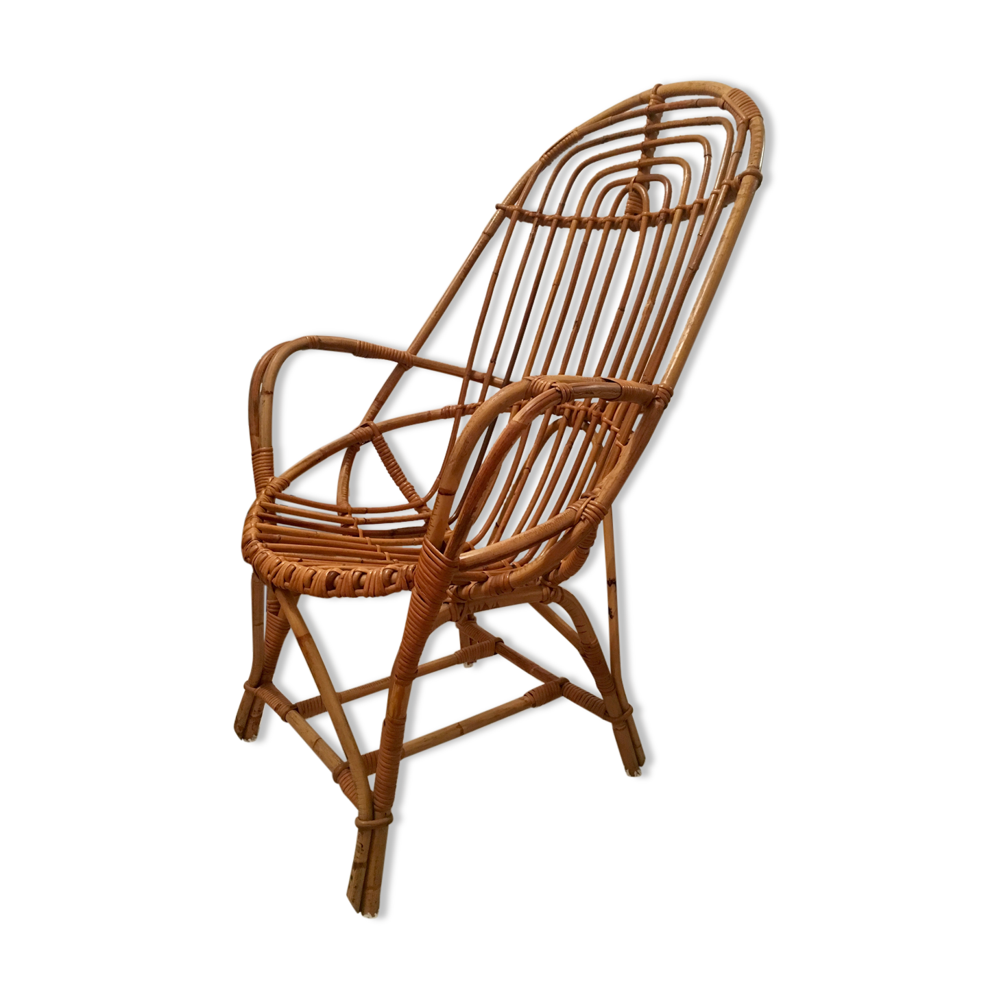 Shell vintage rattan chair