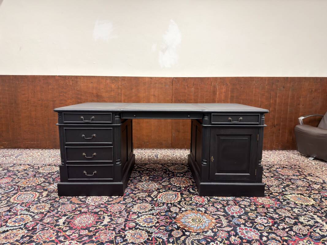 Classic English Black Chesterfield Desk