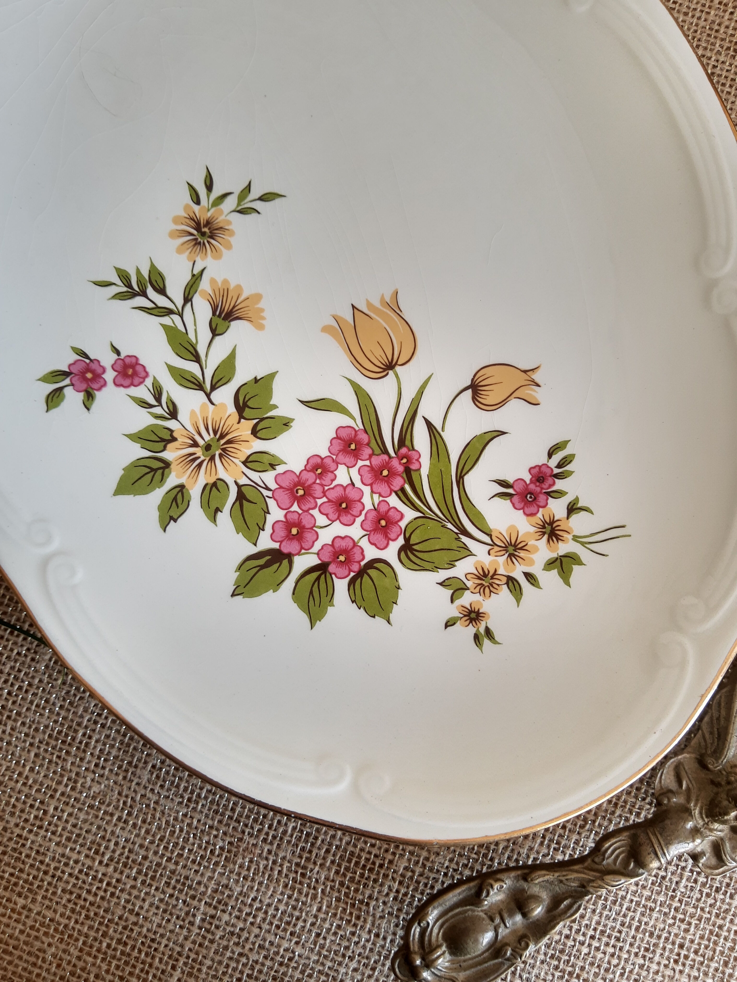 Large oval dish Gien model Floreal - vintage