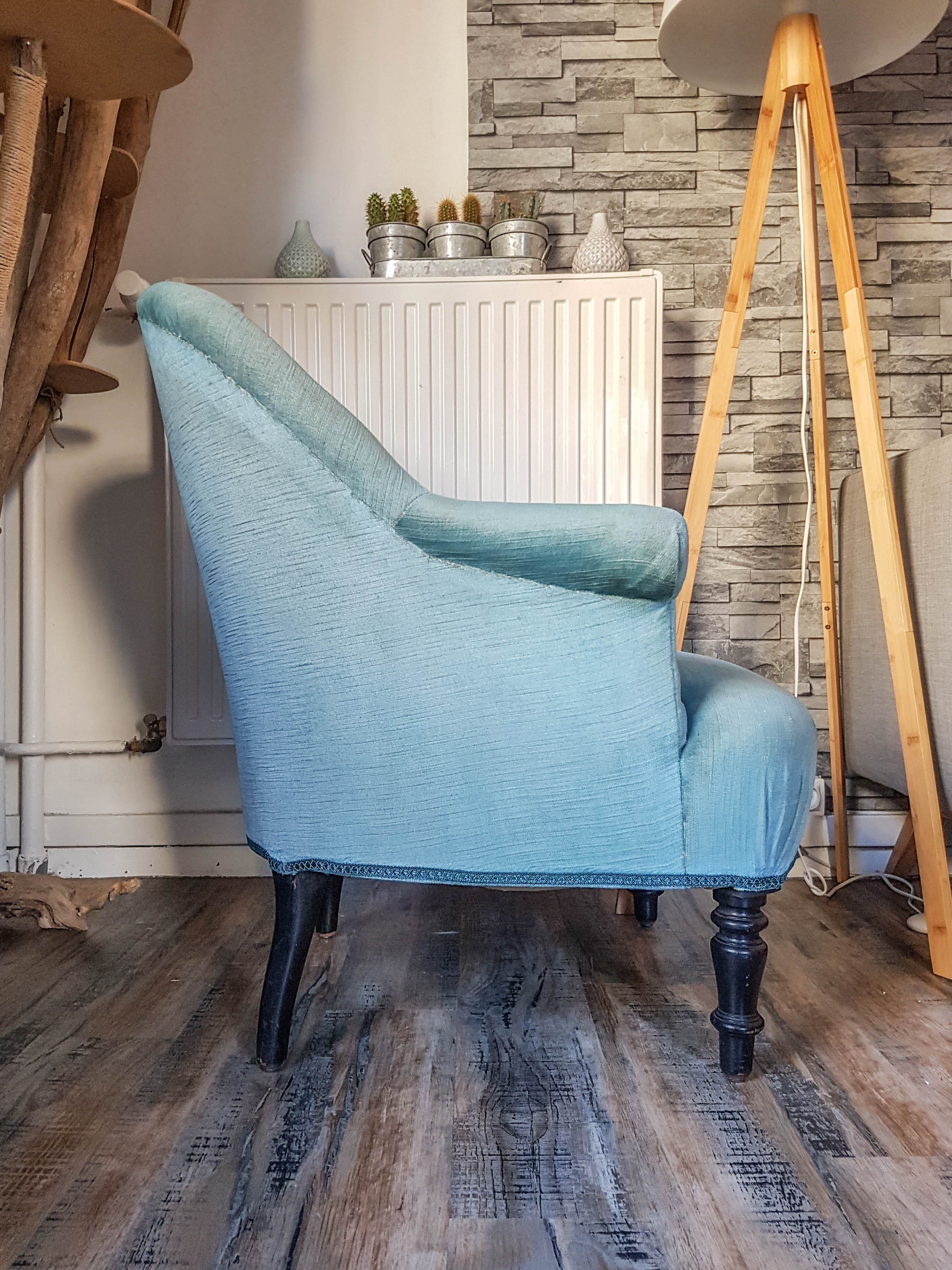 Vintage toad armchair blue velvet 70s