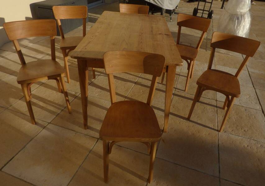 6 vintage Baumann wooden bistro chairs in their patina