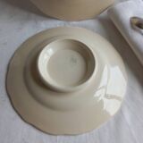 2 plates on Sarreguemines pedestal