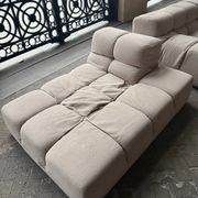 Tufty-Time sofa with chaise longue - beige