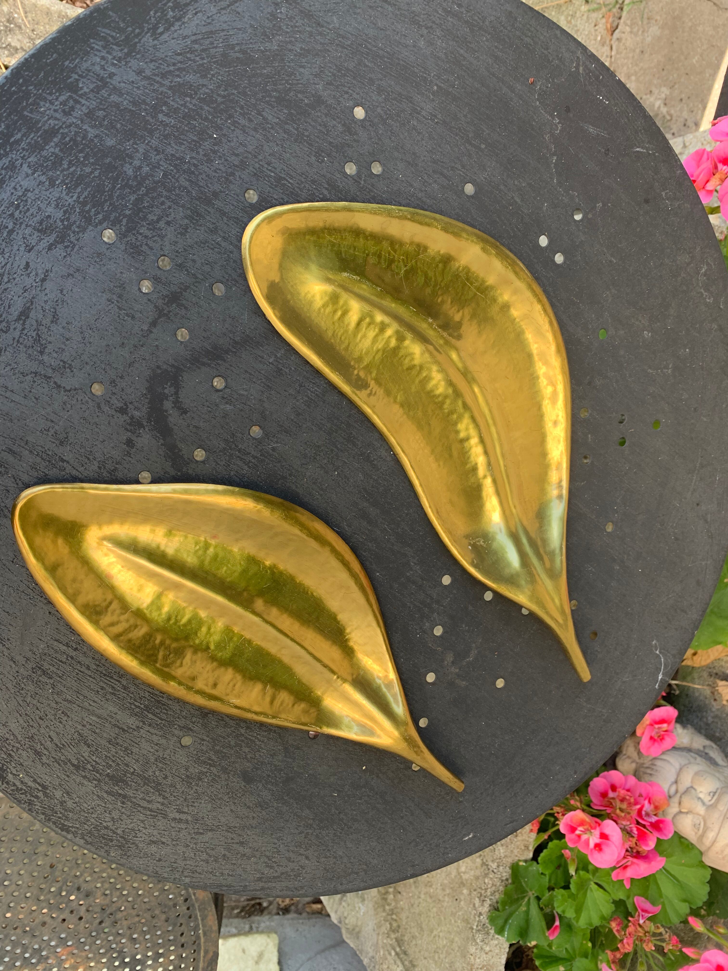 Two dishes, empty pocket vintage brass leaves
