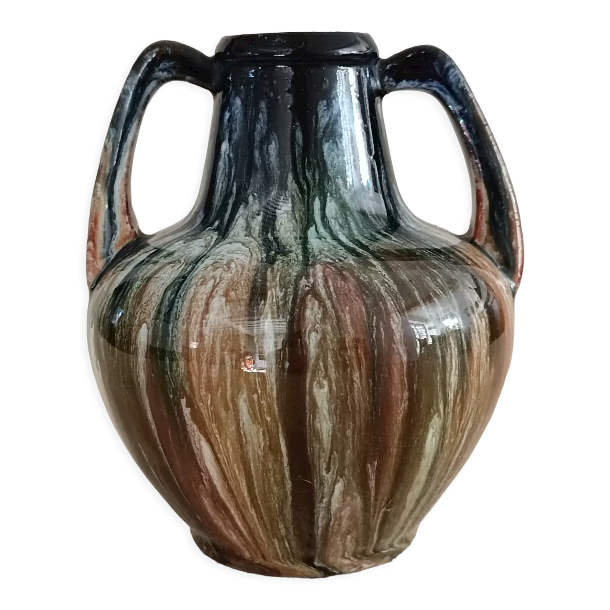 Vase with two handles in sandstone