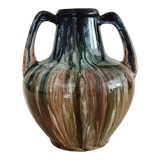 Vase with two handles in sandstone